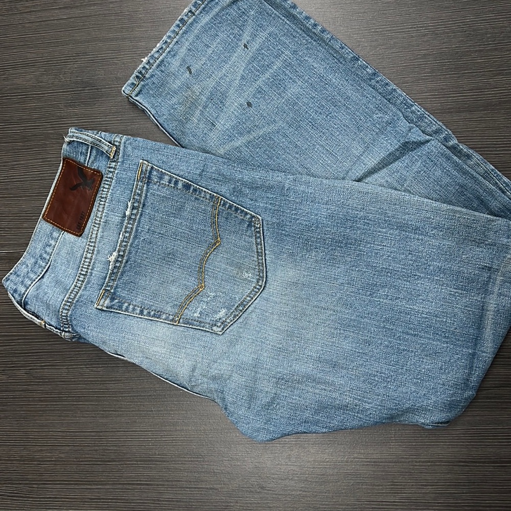 American eagle ripped jeans